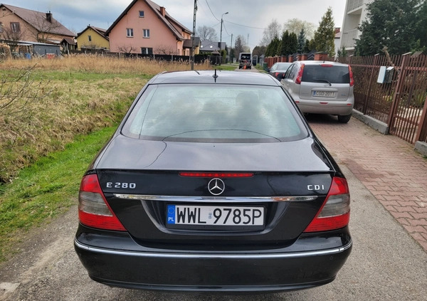 Mercedes-Benz Klasa E cena 18000 przebieg: 414692, rok produkcji 2006 z Tłuszcz małe 79